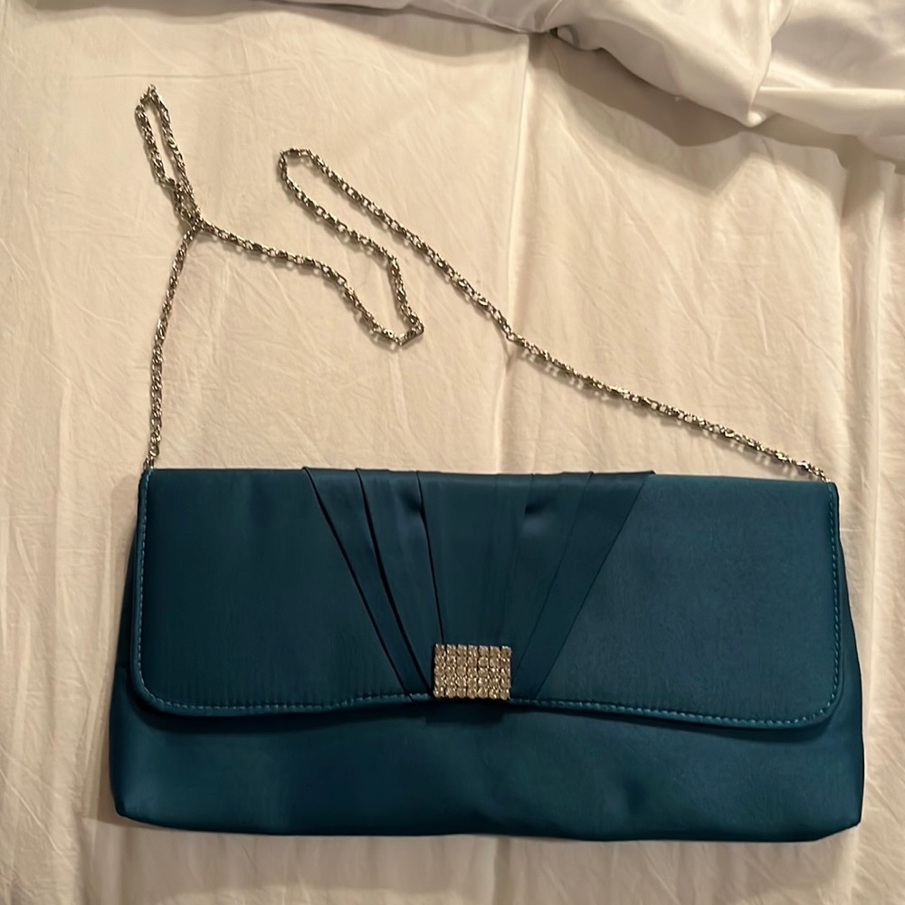 Blue clutch